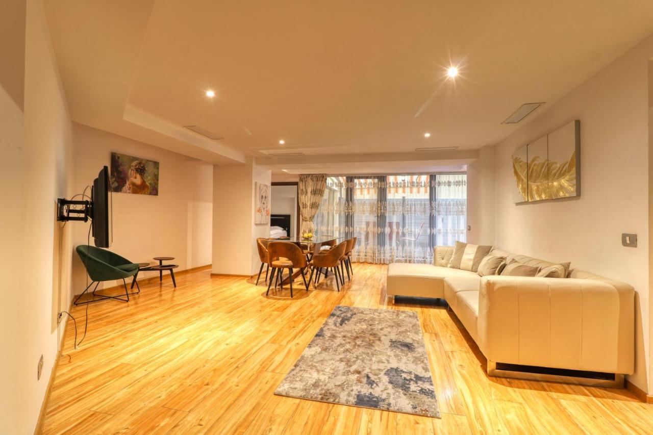 Apartament 3 Bedroom In Herastrau Area Bucureşti