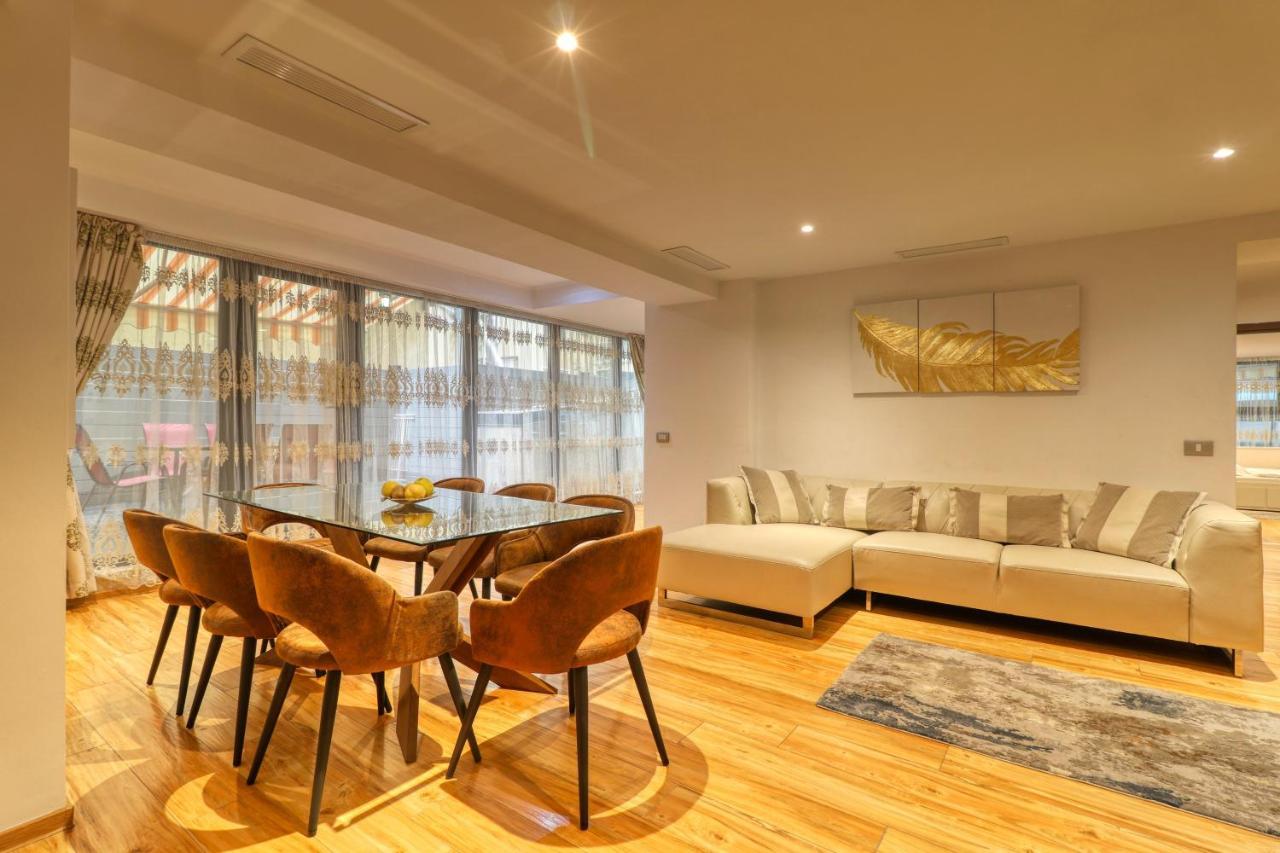 3 Bedroom In Herastrau Area * 布加勒斯特
