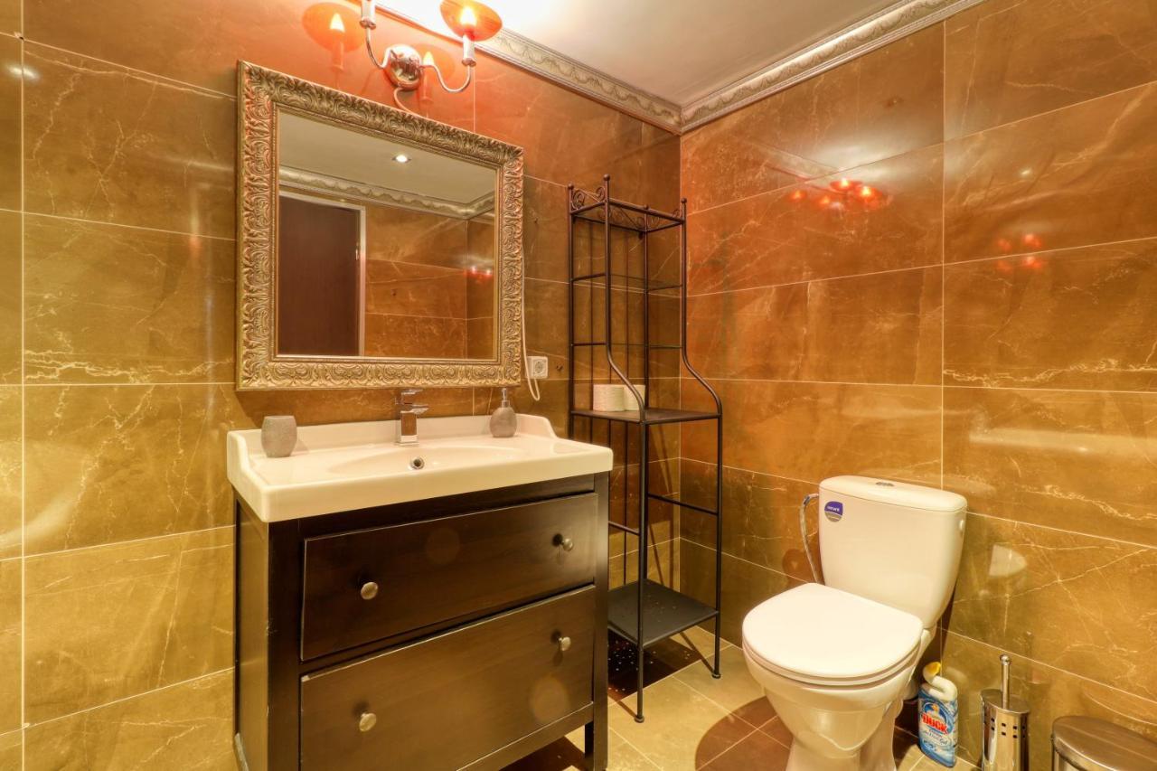 3 Bedroom In Herastrau Area 公寓